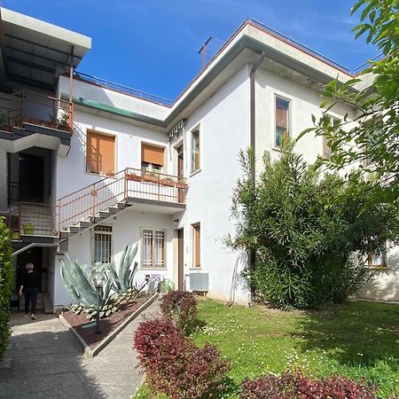 Andry House Apartment Peschiera del Garda Bagian luar foto